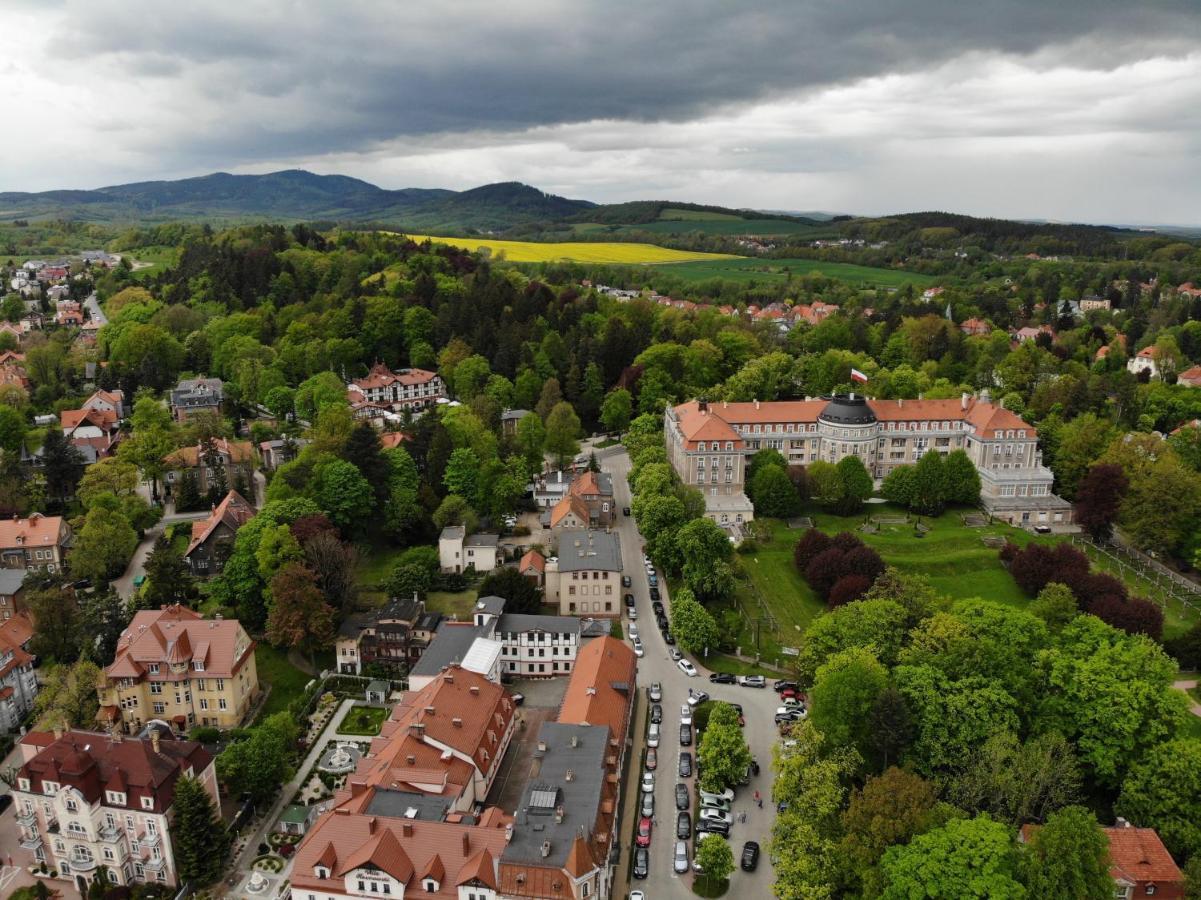 Rezydencja Bohema Szczawno-Zdroj Kültér fotó